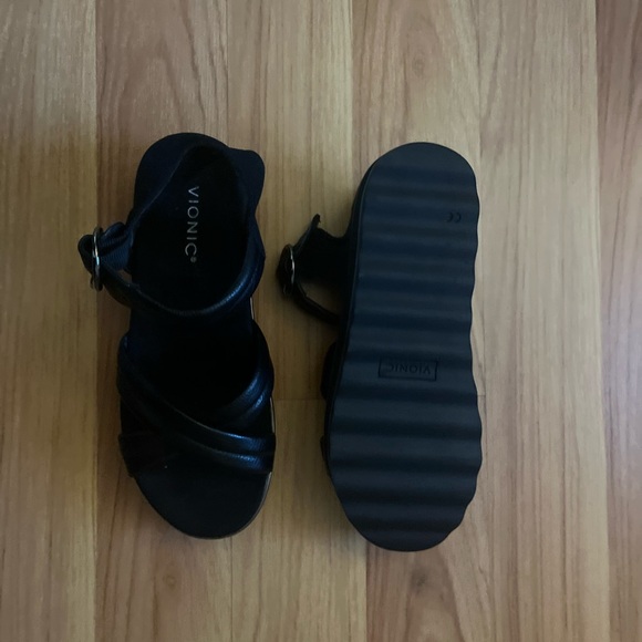 Vionic Reyna Flatform Sandal Women's - Picture 6 of 9